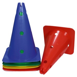 Pachołek treningowy z otworami 38 cm